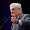 Dazi congelati, Trump annuncia stop di 90 giorni. Tajani: “Pausa positiva”