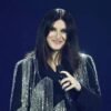 Nuovo look per Laura Pausini: “Chili persi senza punture ma con sacrifici”