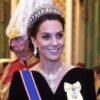 Kate e la visita di Stato di Macron, cosa indosserà e cos’è il Nodo degli innamorati?