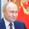 Trump-Putin, auguri tra nonni e dialogo su Ucraina: la telefonata secondo Mosca