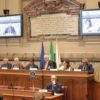 Donne, over 50 e no algoritmi: ecco identikit lavoratori vendita diretta a domicilio