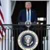 Trump vieta i viaggi negli Usa da 12 Paesi: “Motivi di sicurezza”