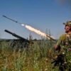 Ucraina, Trump: “Armi Usa tramite alleati Nato”. E annuncia “dichiarazione importante” sulla Russia