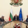 Guerra Russia-Ucraina, la Bulgaria: “Due navi colpite da droni nel Mar Nero, una è affondata. Inaccettabile”