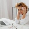 Tumore al seno: vampate per 70% donne con cancro al seno, esperti: “Un aiuto da terapia orale”